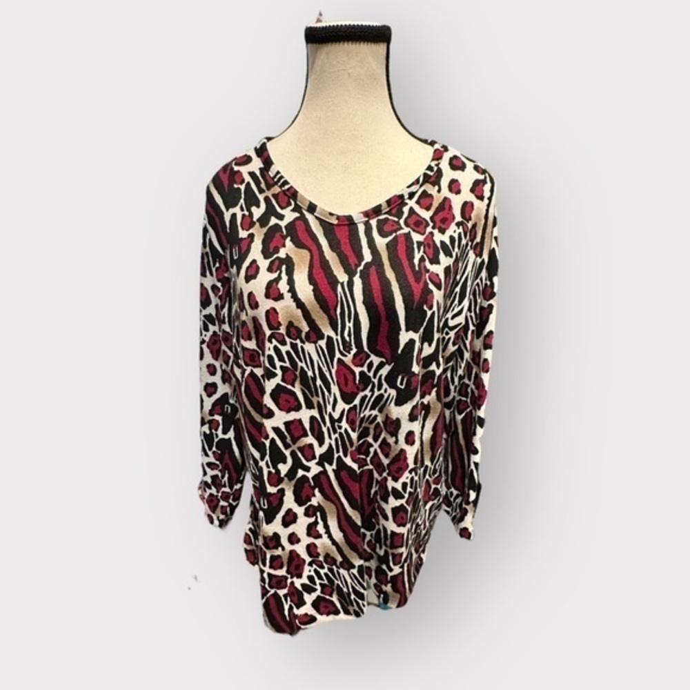 Alia Women’s Giraffe Print Long Sleeve Top L